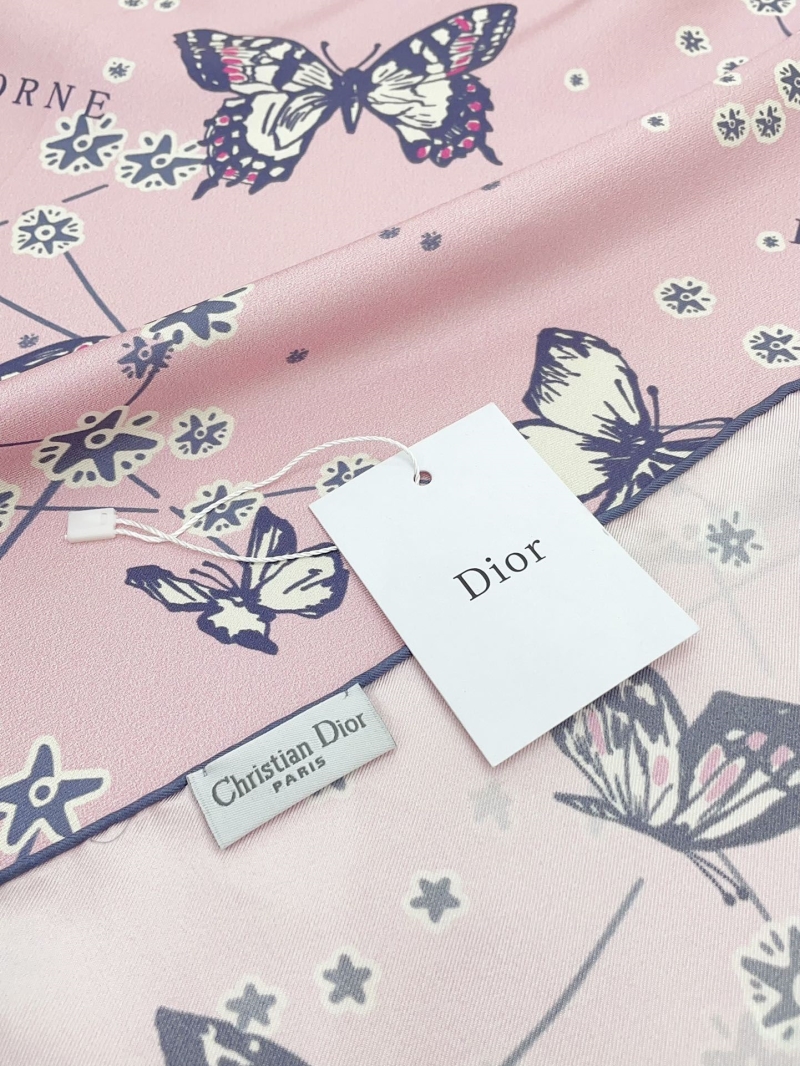 CHRISTIAN DIOR